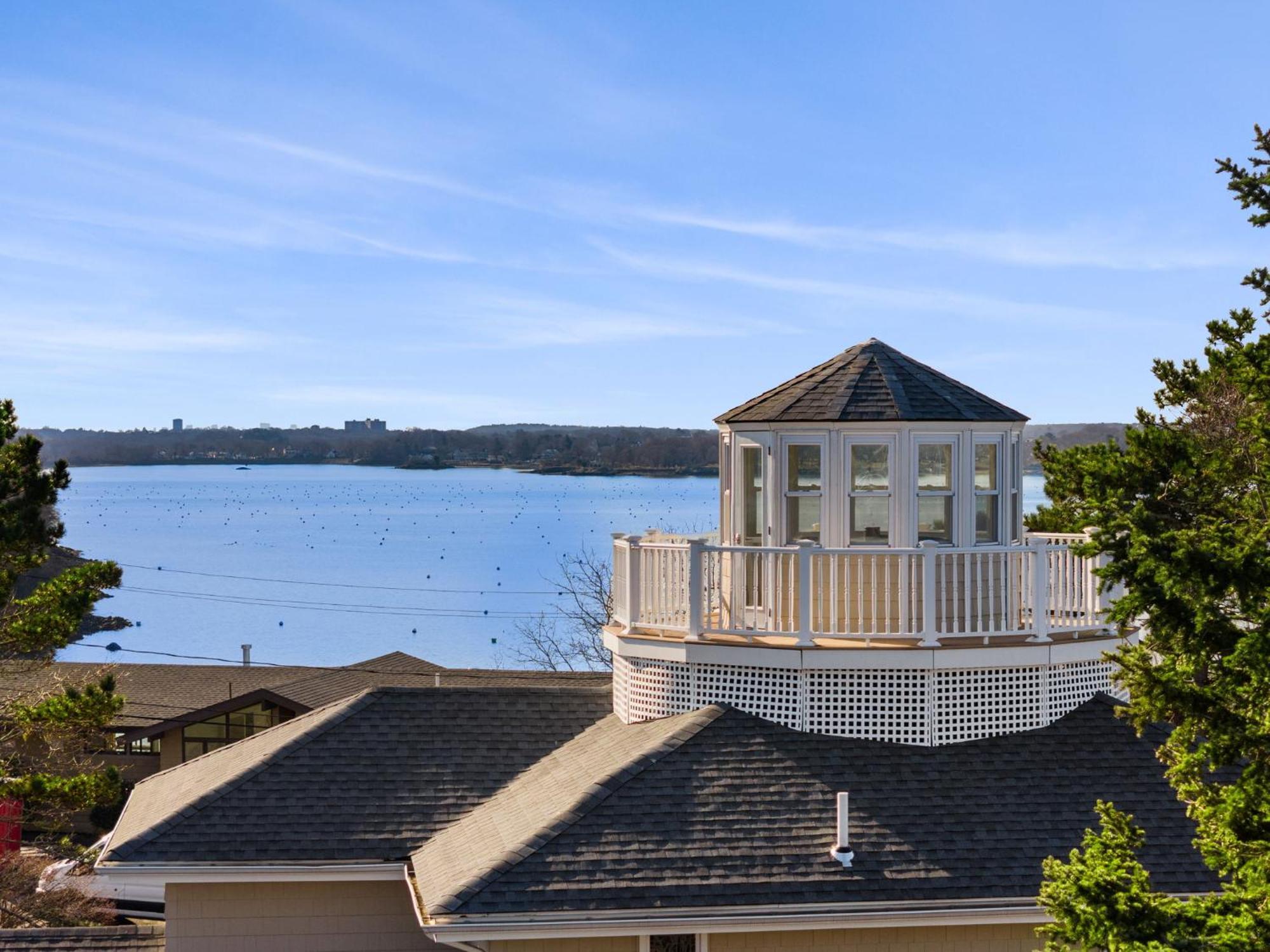 Hot Tub, Electric Bikes, Solo Stove, Projector, Smores Marblehead Exterior foto